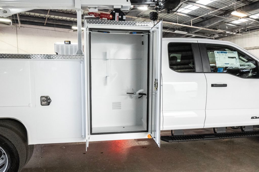 2024 Ford F-550 XL photo 27
