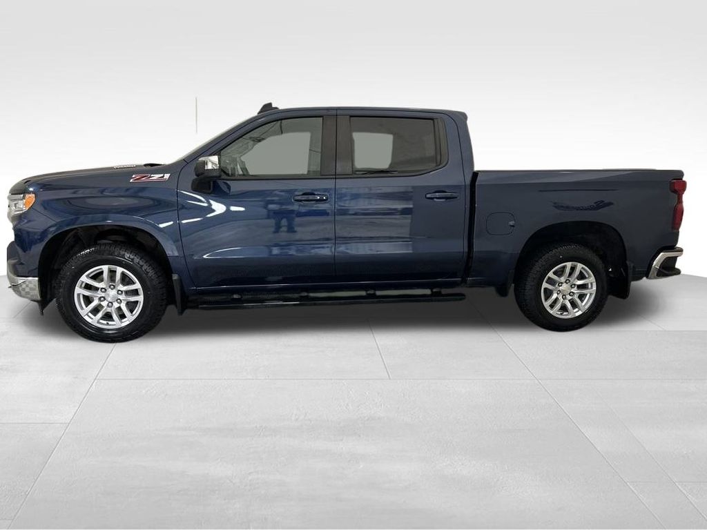 2023 Chevrolet Silverado 1500 LT photo 17