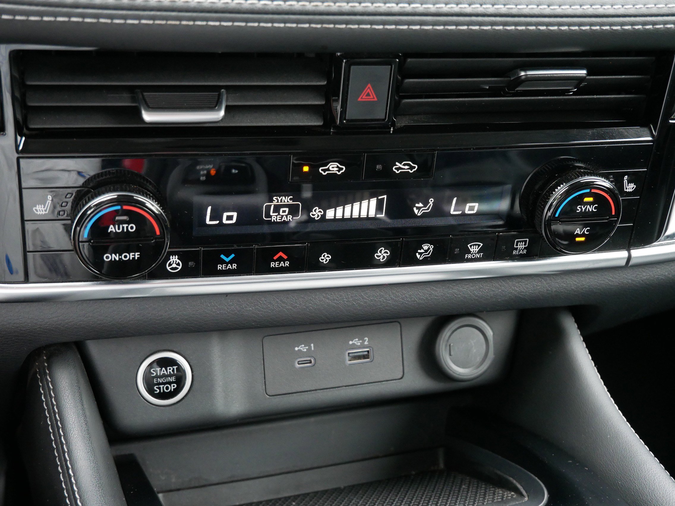 2023 Nissan Rogue SL photo 23