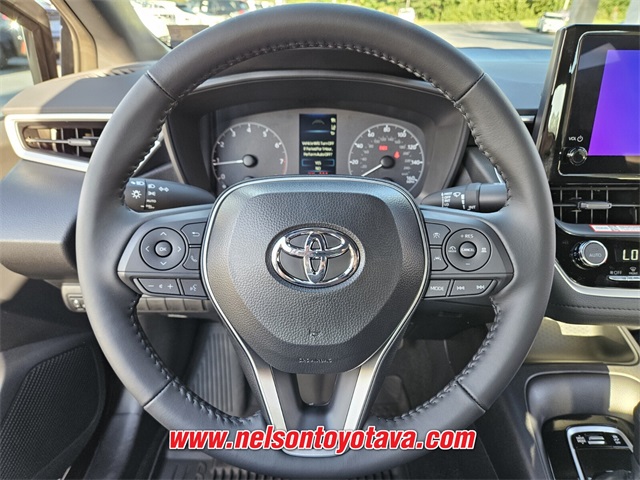 2025 Toyota Corolla SE photo 13