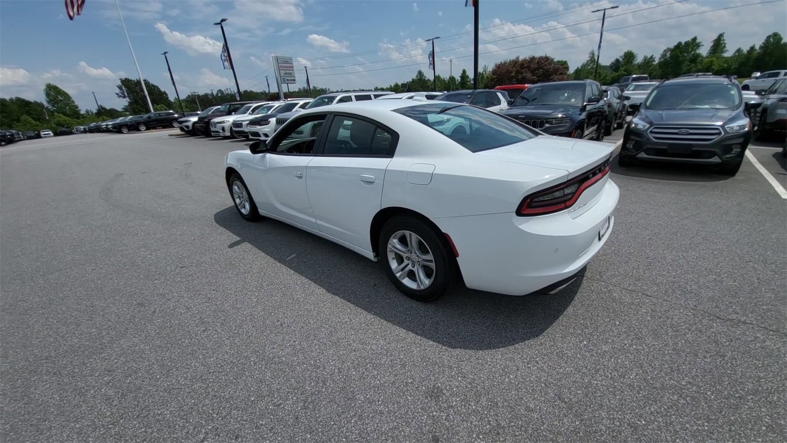 2023 Dodge Charger SXT photo 3