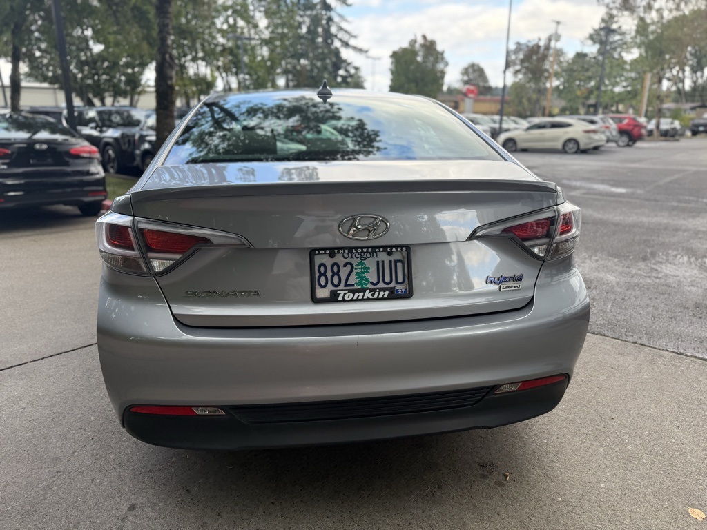 2017 Hyundai Sonata Hybrid Limited photo 9