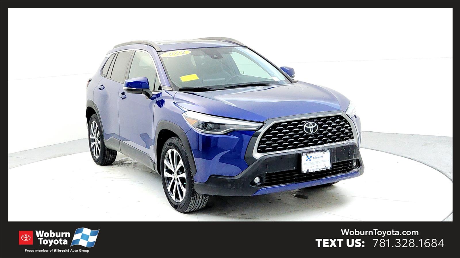 2022 Toyota Corolla Cross XLE's photo