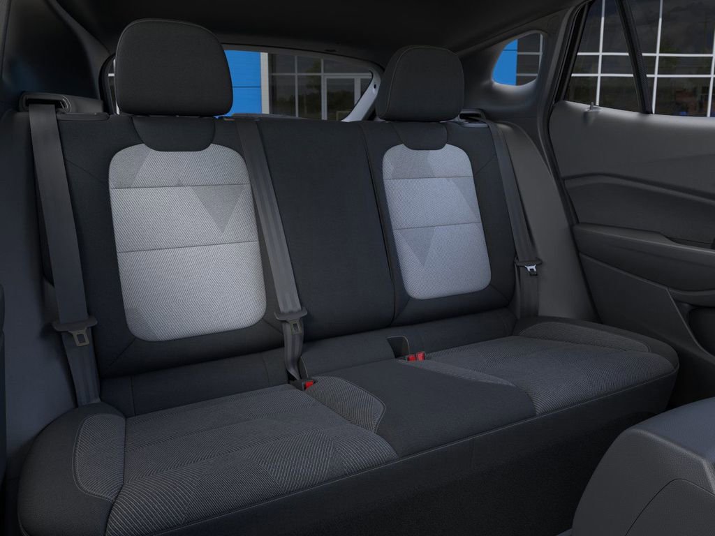 2025 Chevrolet Trax photo 13