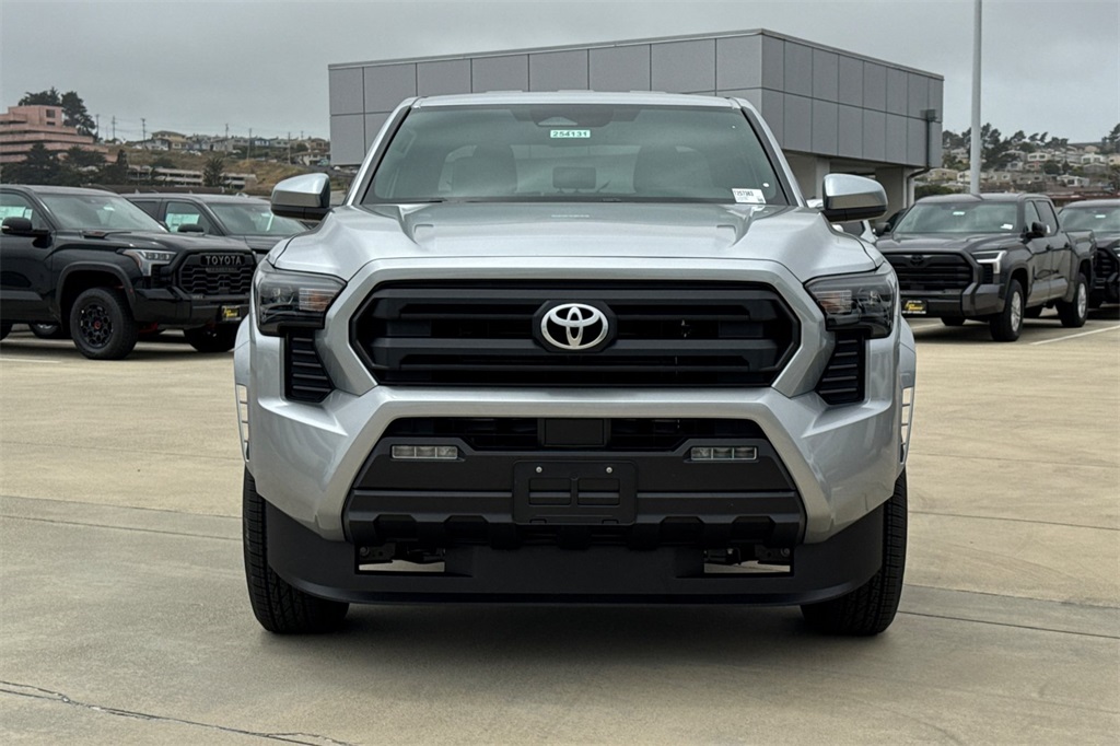 2025 Toyota Tacoma SR5 Double Cab photo 9