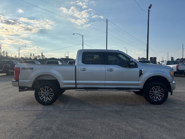 2017 Ford F-250 Super Duty Lariat's photo