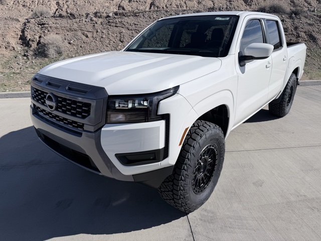 2026 Nissan Frontier SV's photo