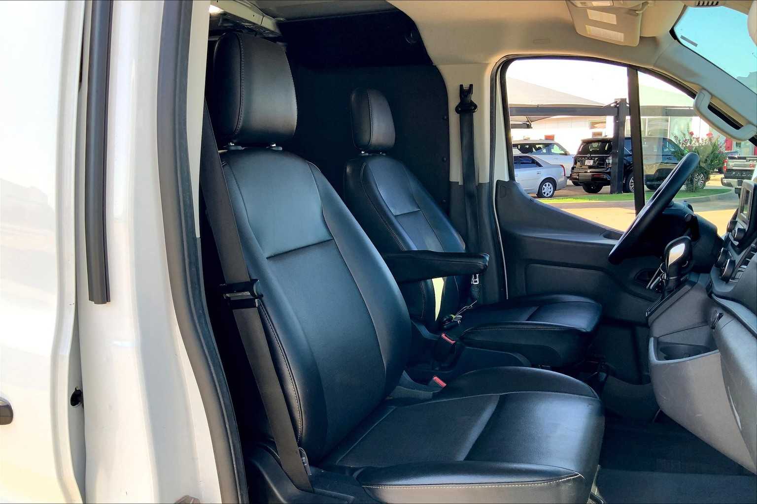 2021 Ford Transit photo 9