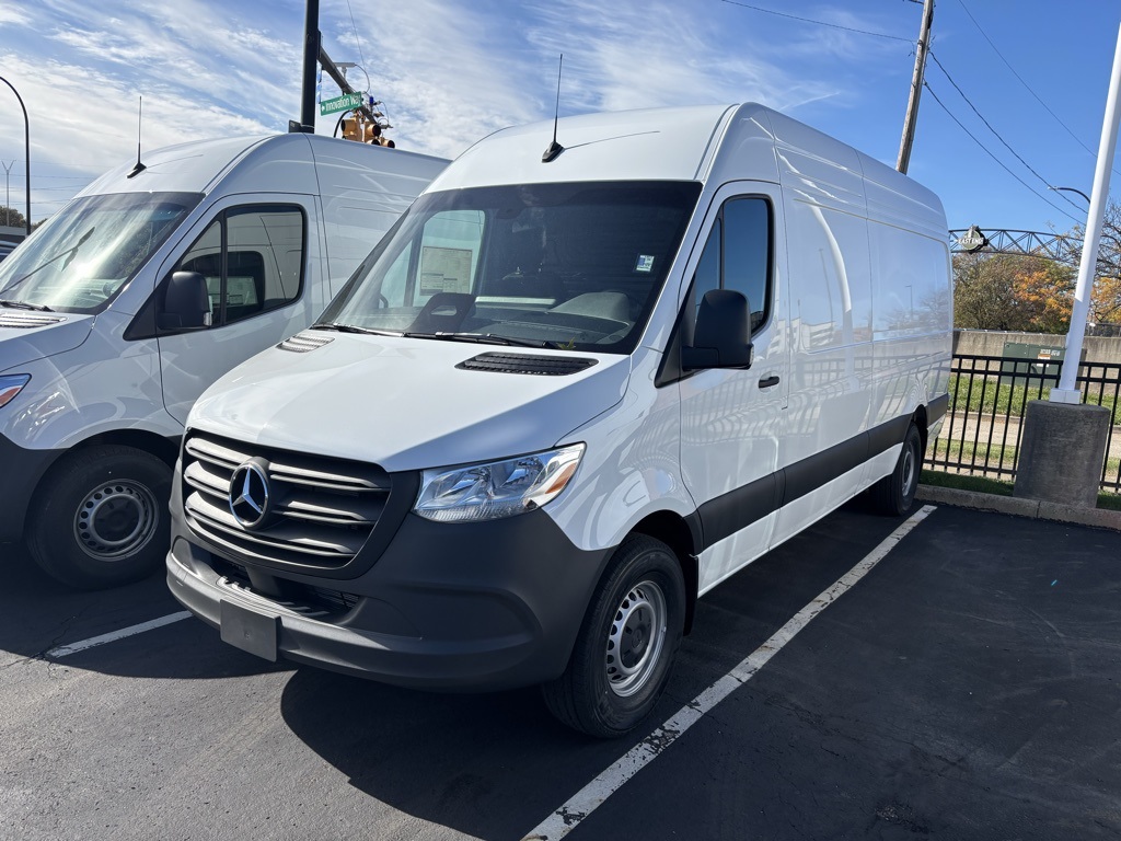 2026 Mercedes-Benz Sprinter Cargo Van Base's photo