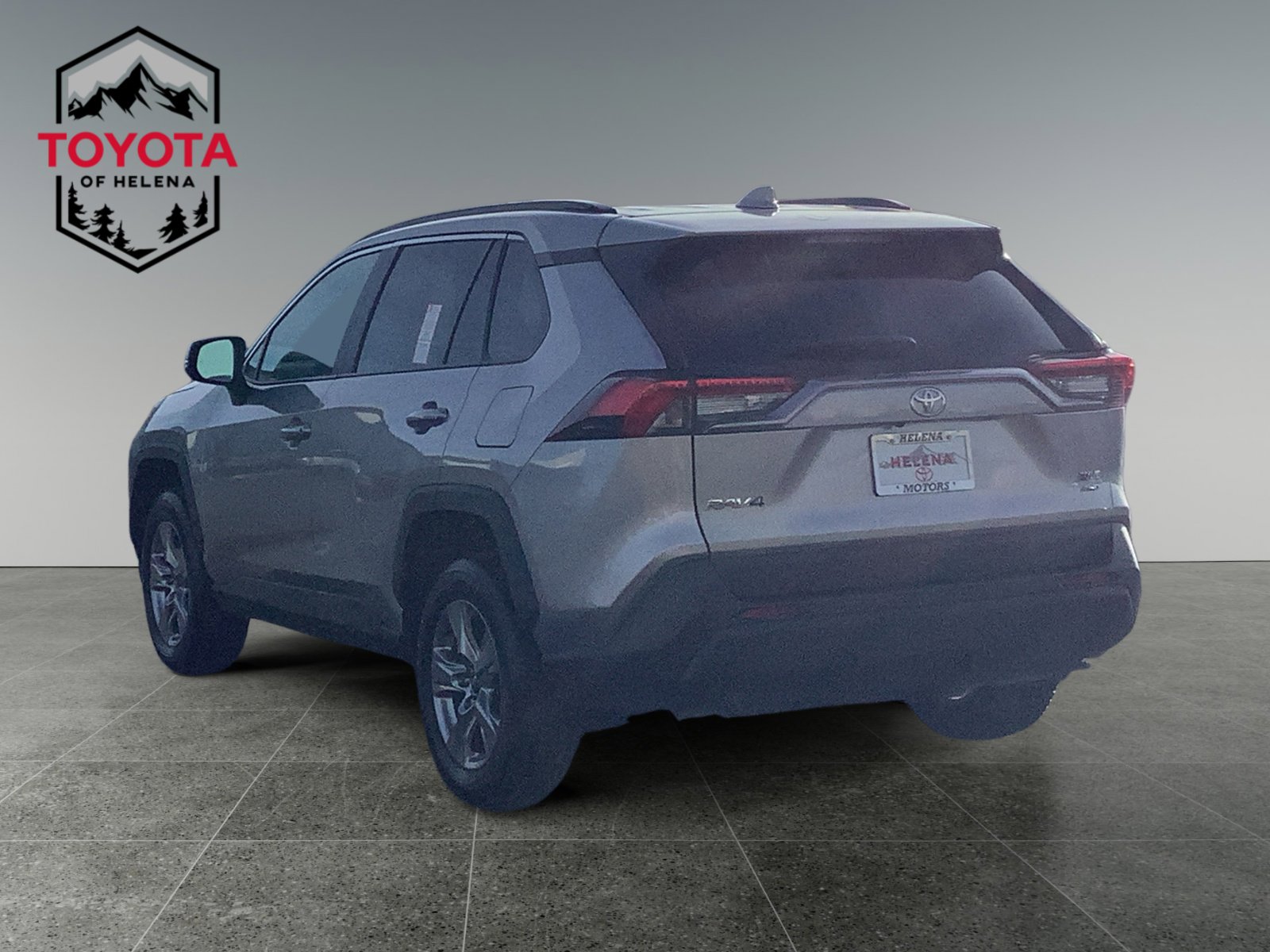 2025 Toyota RAV4 XLE photo 2
