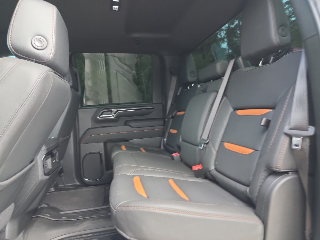 2024 Gmc Sierra 2500 AT4 photo 24
