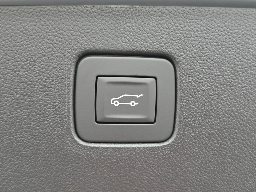2025 Buick Envista ST photo 11