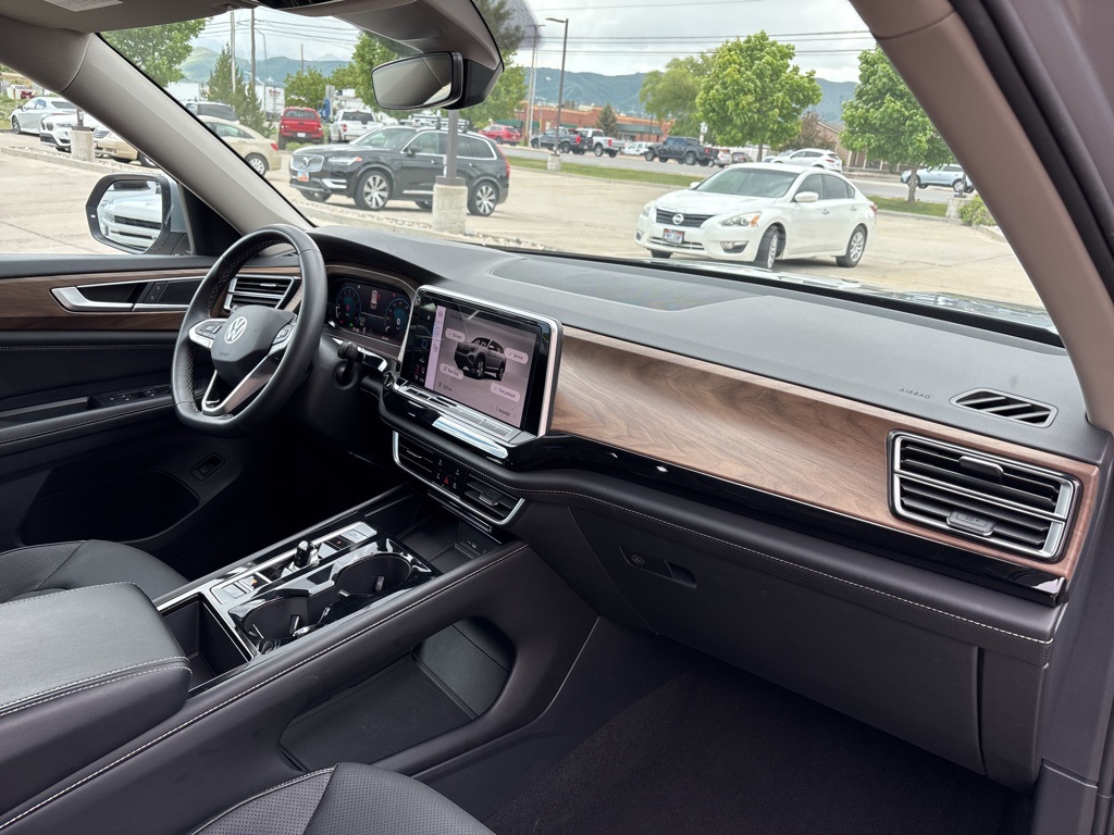 2024 Volkswagen Atlas SE Technology photo 15