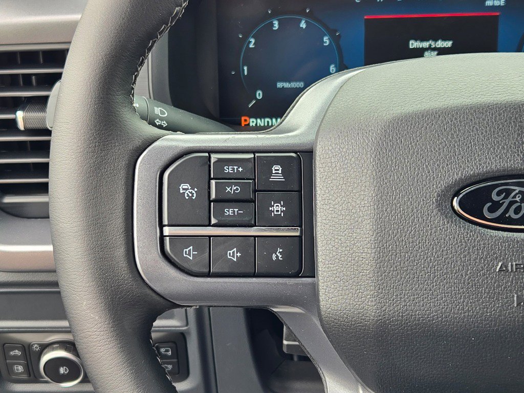 2025 Ford F-150 XLT photo 30