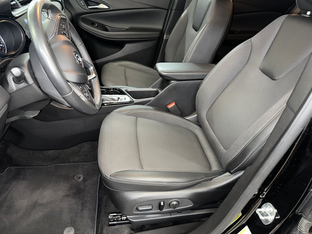 2023 Buick Encore GX Select photo 2