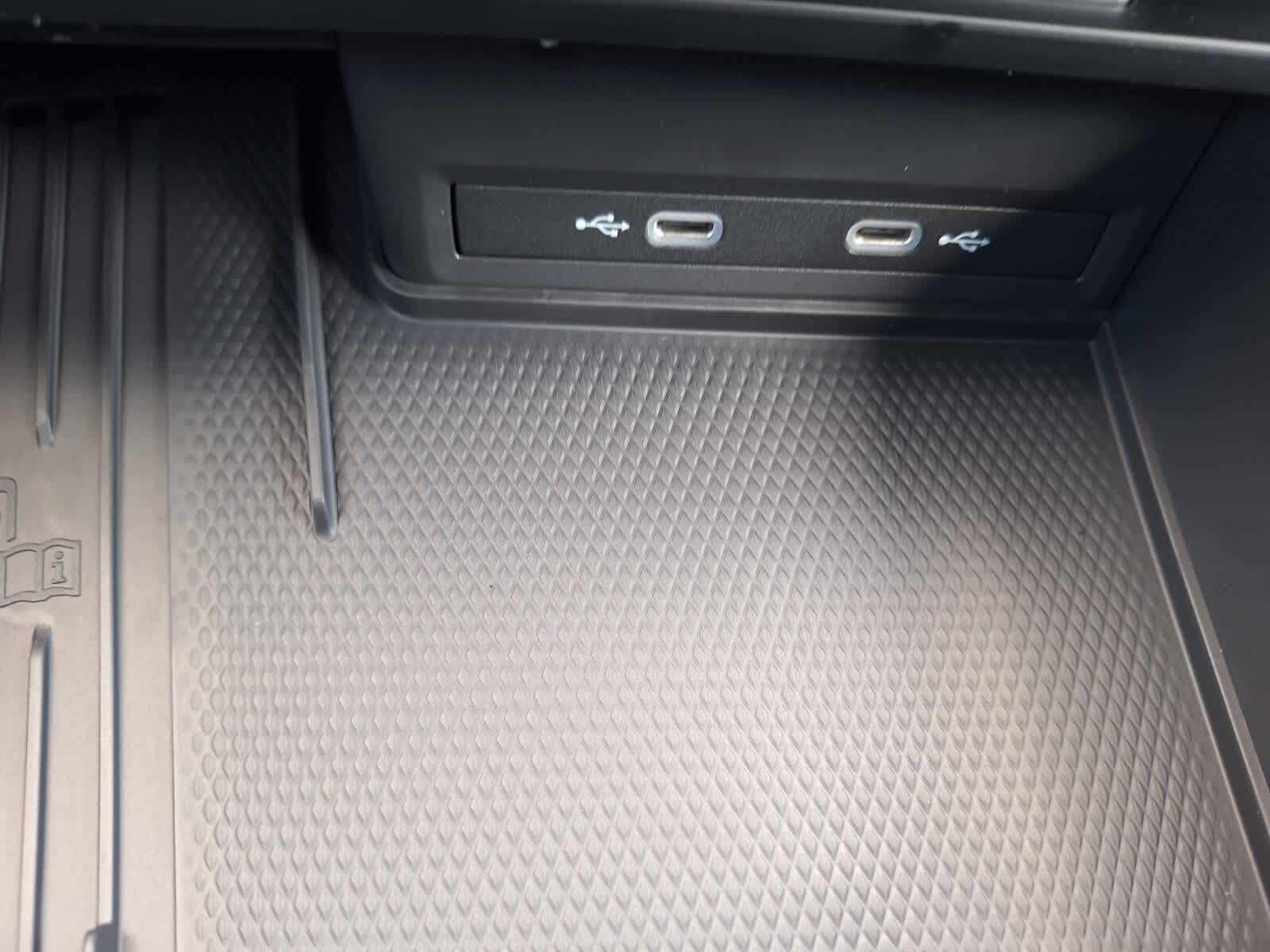 2026 Volkswagen Atlas SE photo 17
