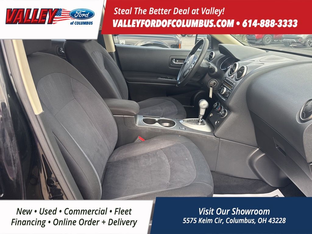 2013 Nissan Rogue S photo 19