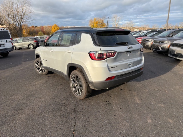 2026 Jeep Compass Limited Altitude photo 4