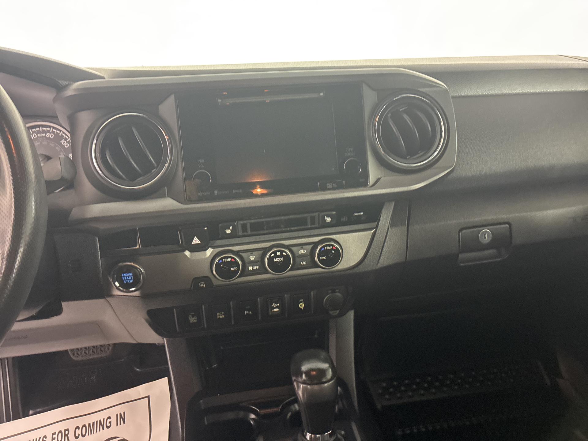 2017 Toyota Tacoma TRD photo 16