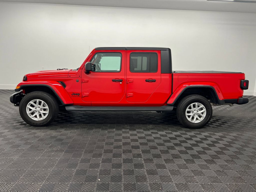 2023 Jeep Gladiator Sport S photo 2