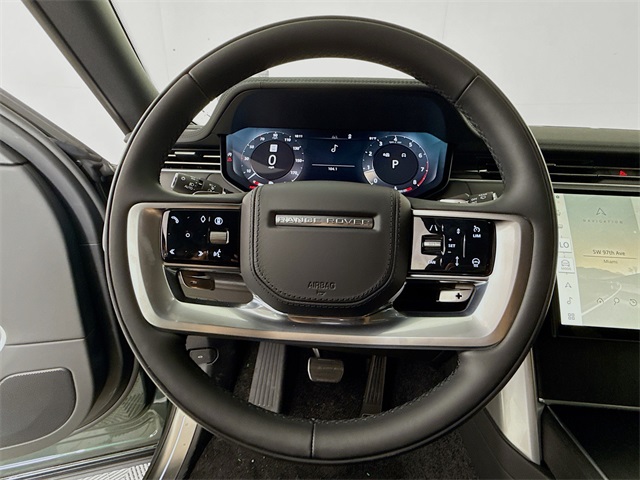 2025 Land Rover Range Rover SE photo 12