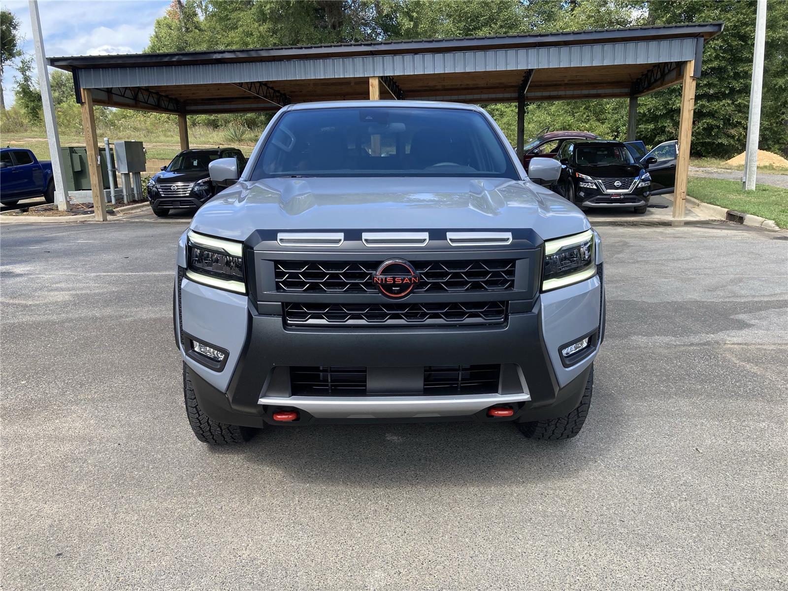 2026 Nissan Frontier PRO-X photo 3