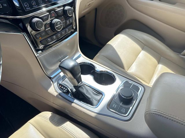 2020 Jeep Grand Cherokee Limited photo 23