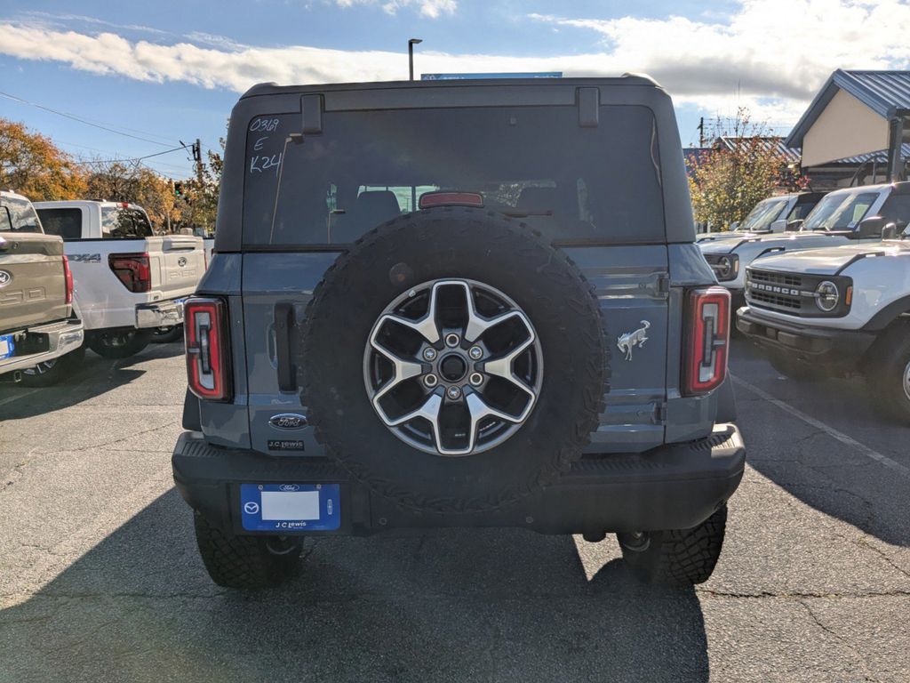 2025 Ford Bronco Badlands photo 4