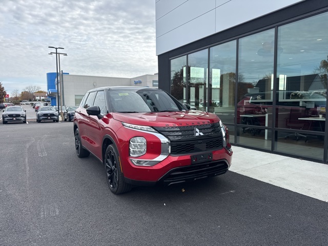 2023 Mitsubishi Outlander SEL Black Edition's photo