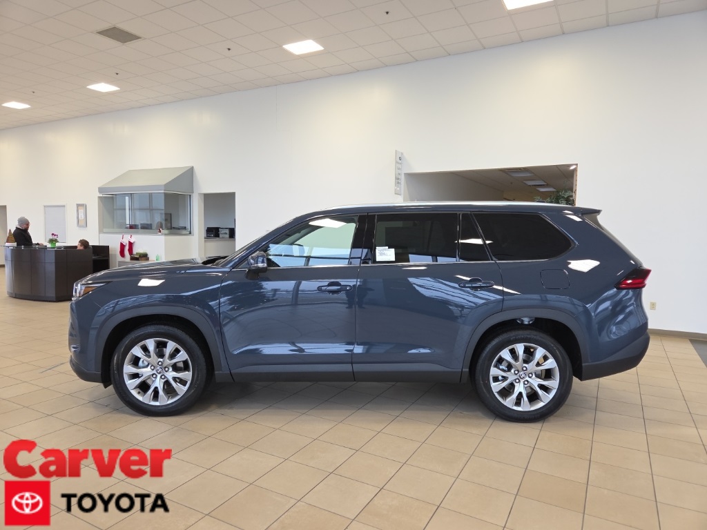 2026 Toyota Grand Highlander Limited's photo