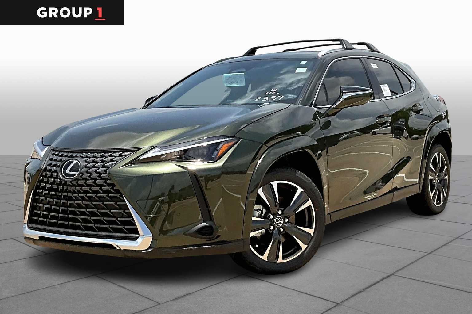2025 Lexus UX Hybrid