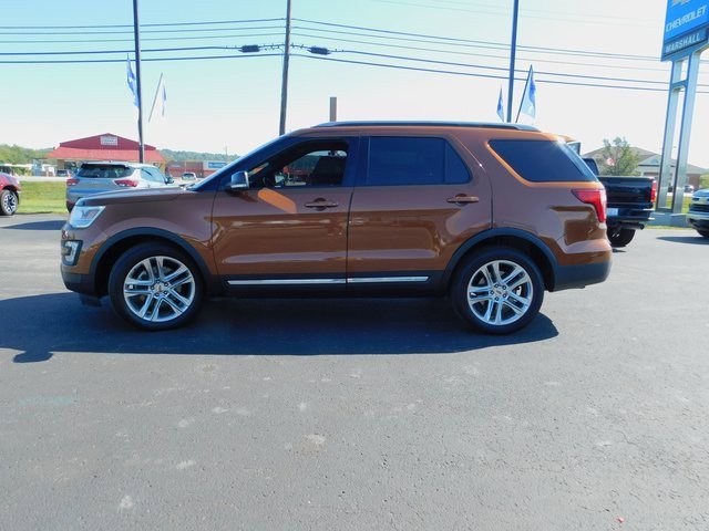 2021 Ford Edge SEL photo 2