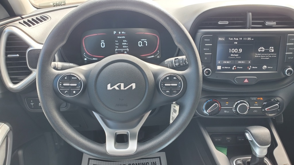 2023 Kia Soul LX photo 17