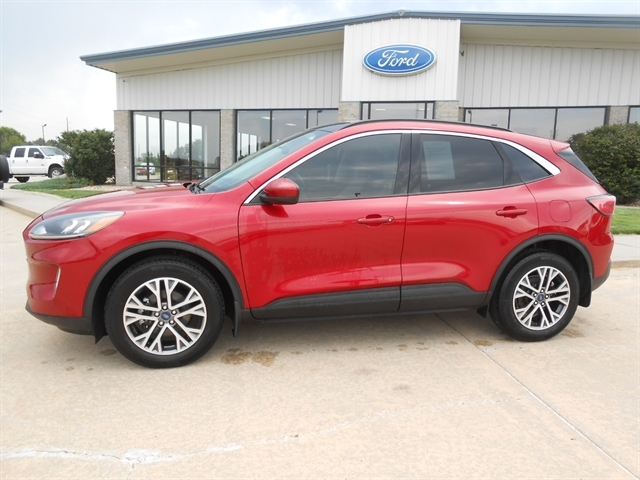 2021 Ford Escape SEL photo 2
