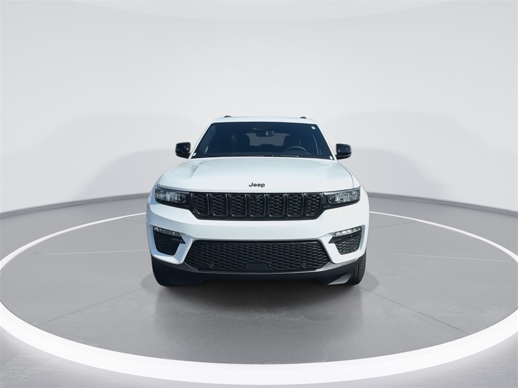 2024 Jeep Grand Cherokee Limited photo 3