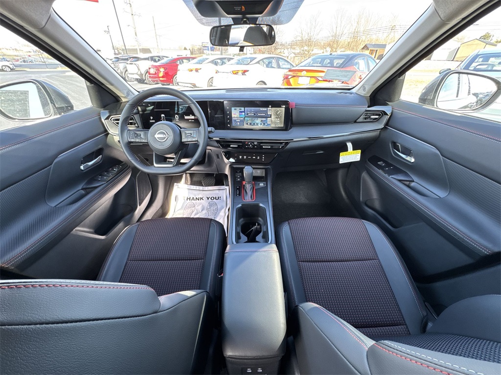 2025 Nissan Kicks SR photo 21