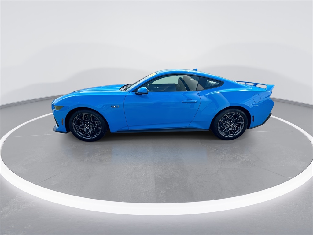 2025 Ford Mustang GT Premium photo 5