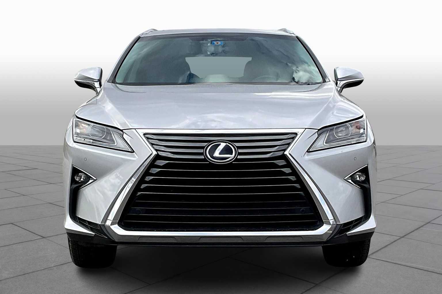 2016 Lexus RX 450h photo 3
