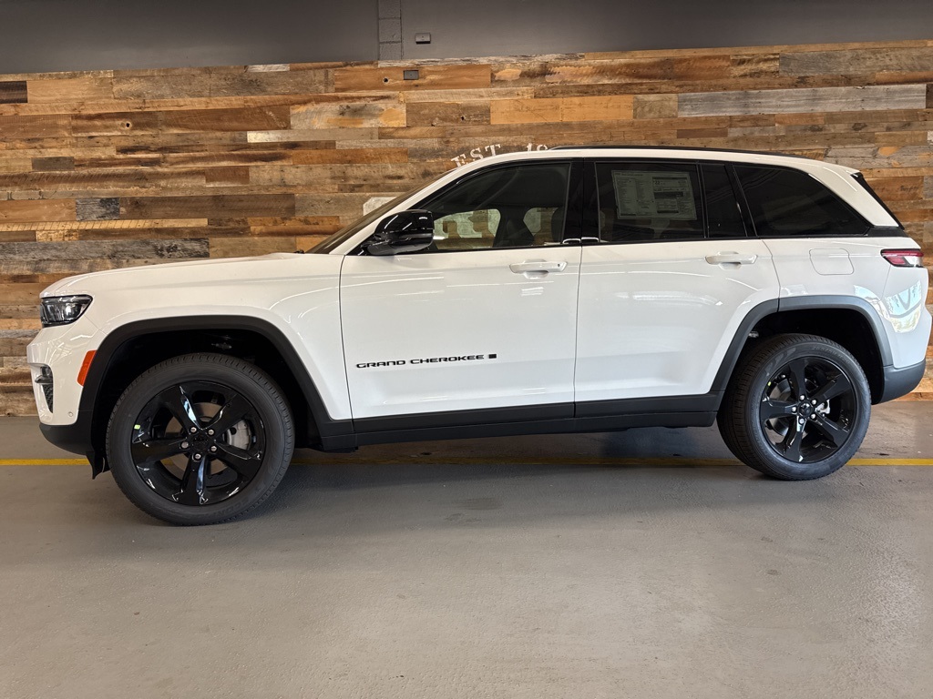 2025 Jeep Grand Cherokee Limited photo 4