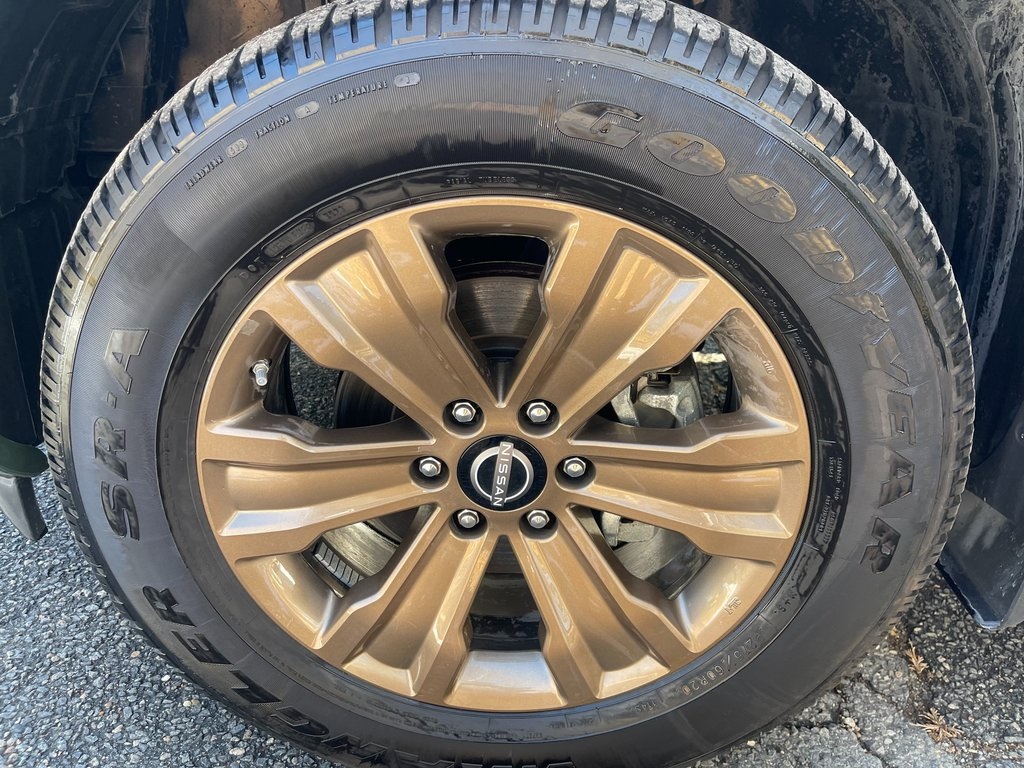 2024 Nissan Titan SV photo 16