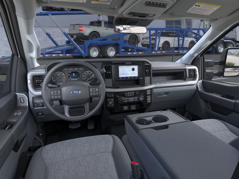 2025 Ford F-350 XL photo 9