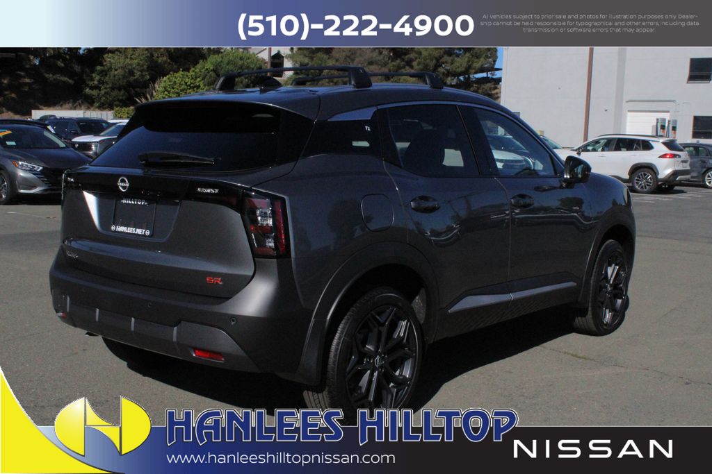 2026 Nissan Kicks SR photo 4