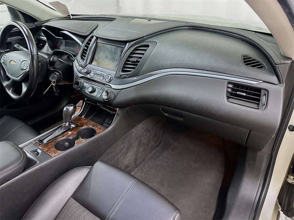 2014 Chevrolet Impala 2LT photo 22