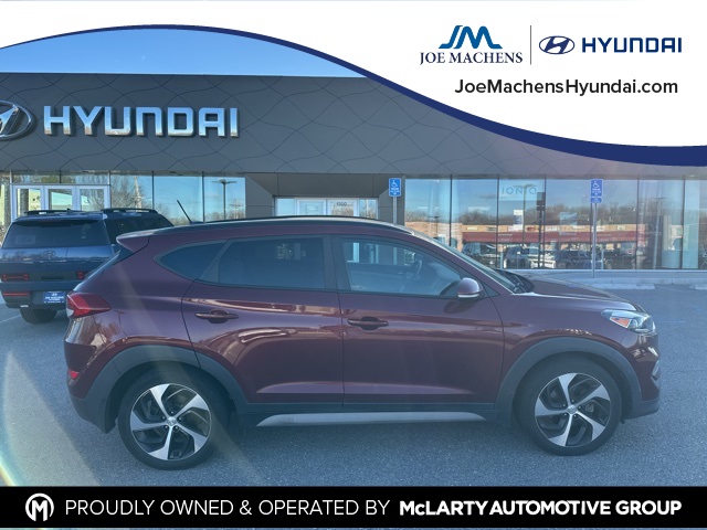 2017 Hyundai Tucson Value photo 2
