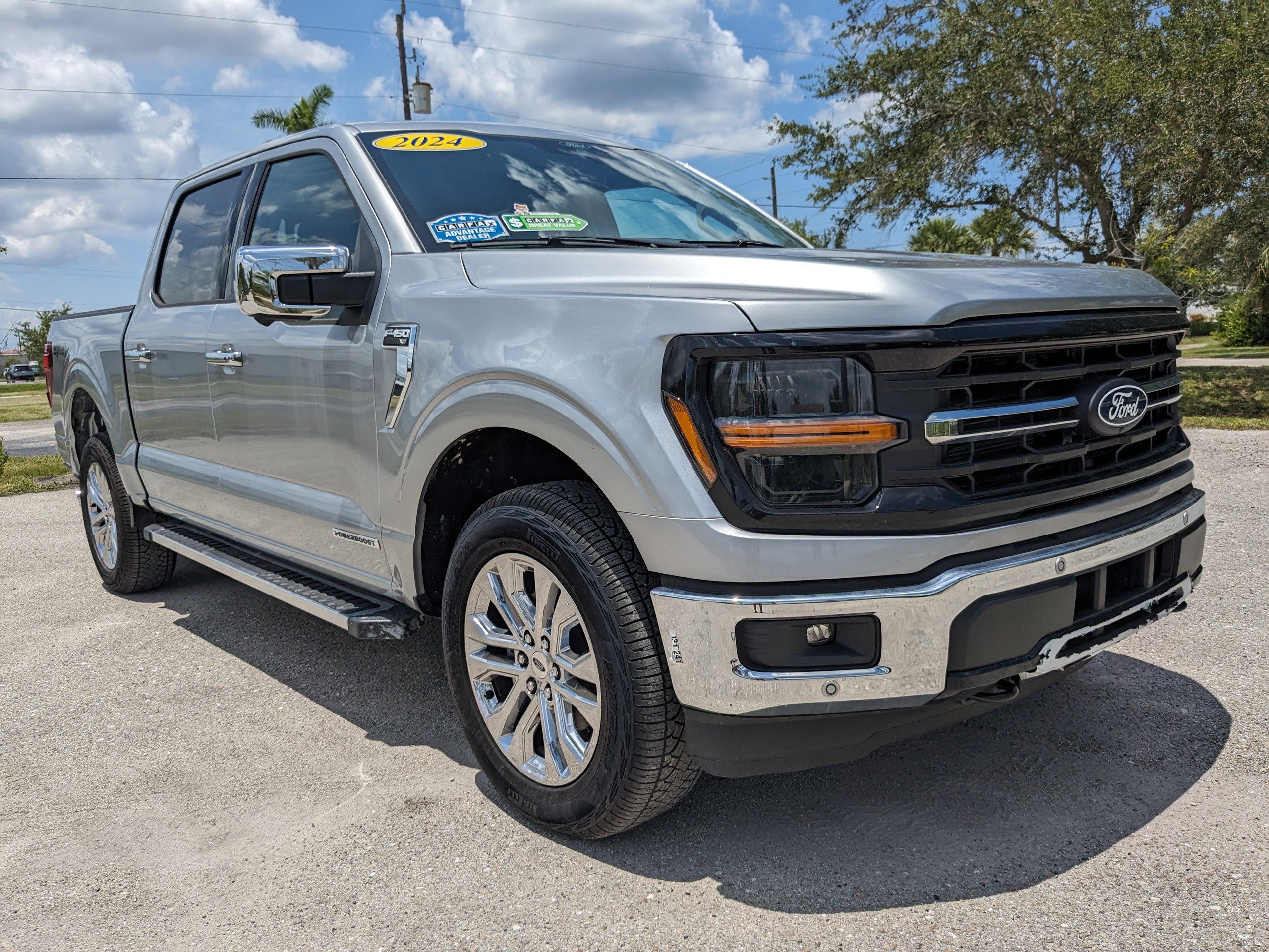 2024 Ford F-150 XLT photo 2