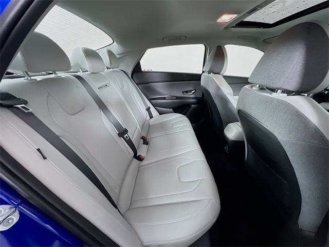 2024 Hyundai Elantra Limited photo 36