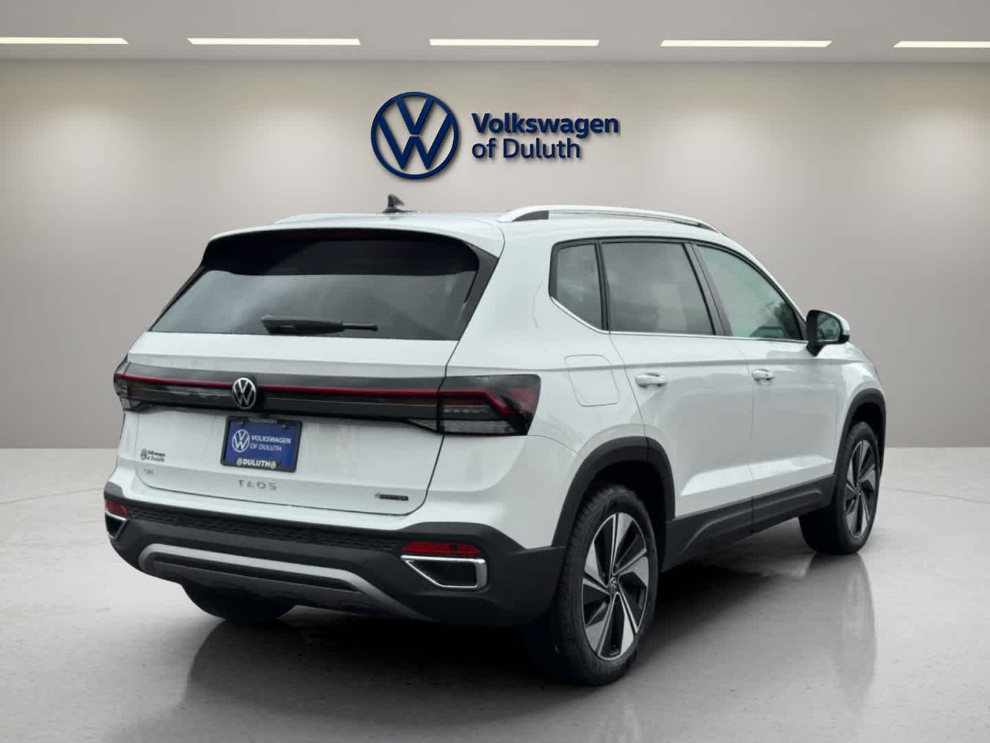 2025 Volkswagen Taos SE photo 5