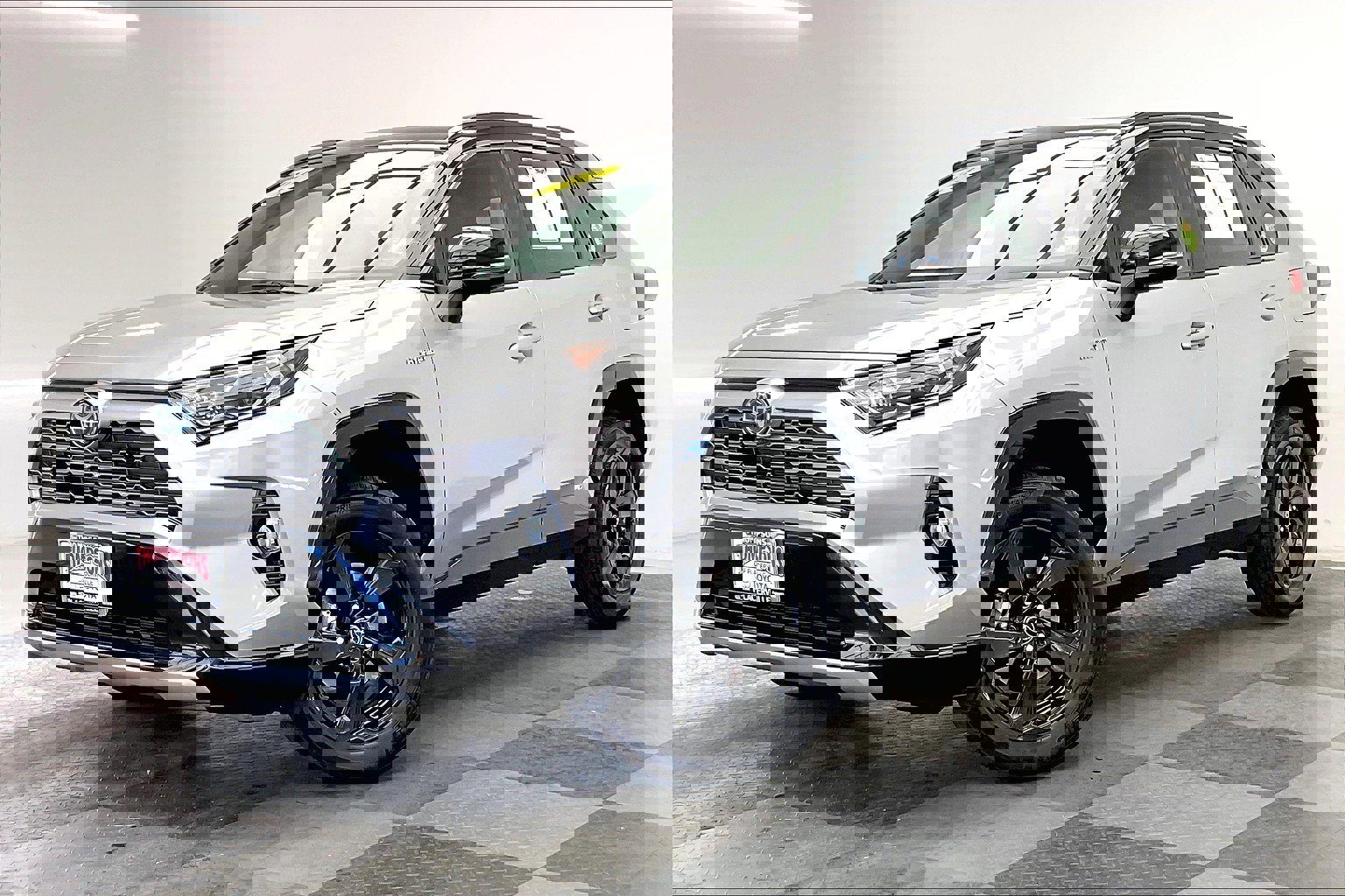 2021 Toyota RAV4 Hybrid XSE photo 10
