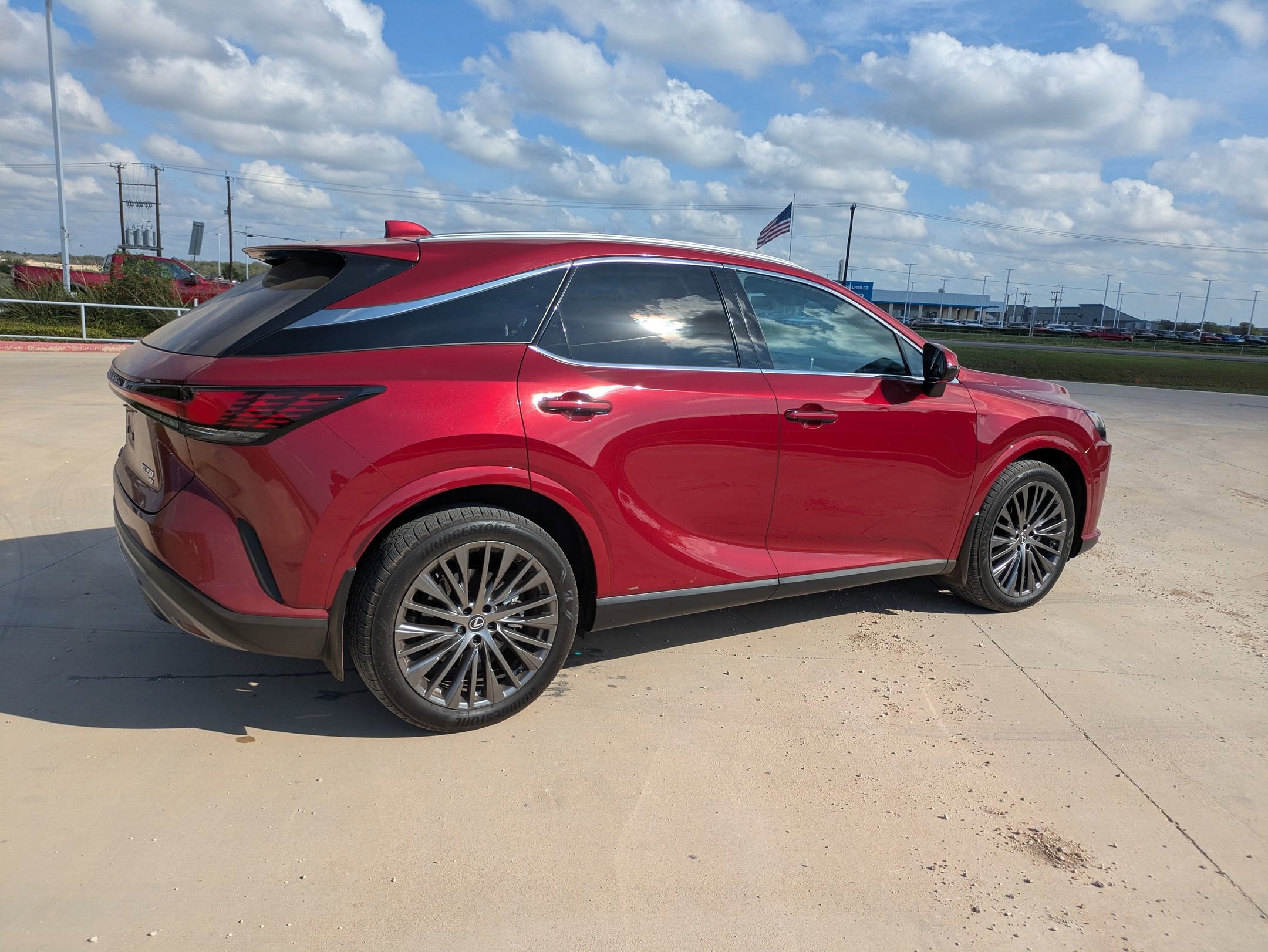 2024 Lexus RX 350 Luxury photo 2