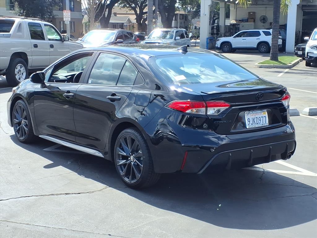 2023 Toyota Corolla SE photo 2